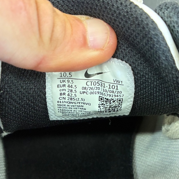 Nike Infinity G Leather Golf Spikes - Picture 5 of 5